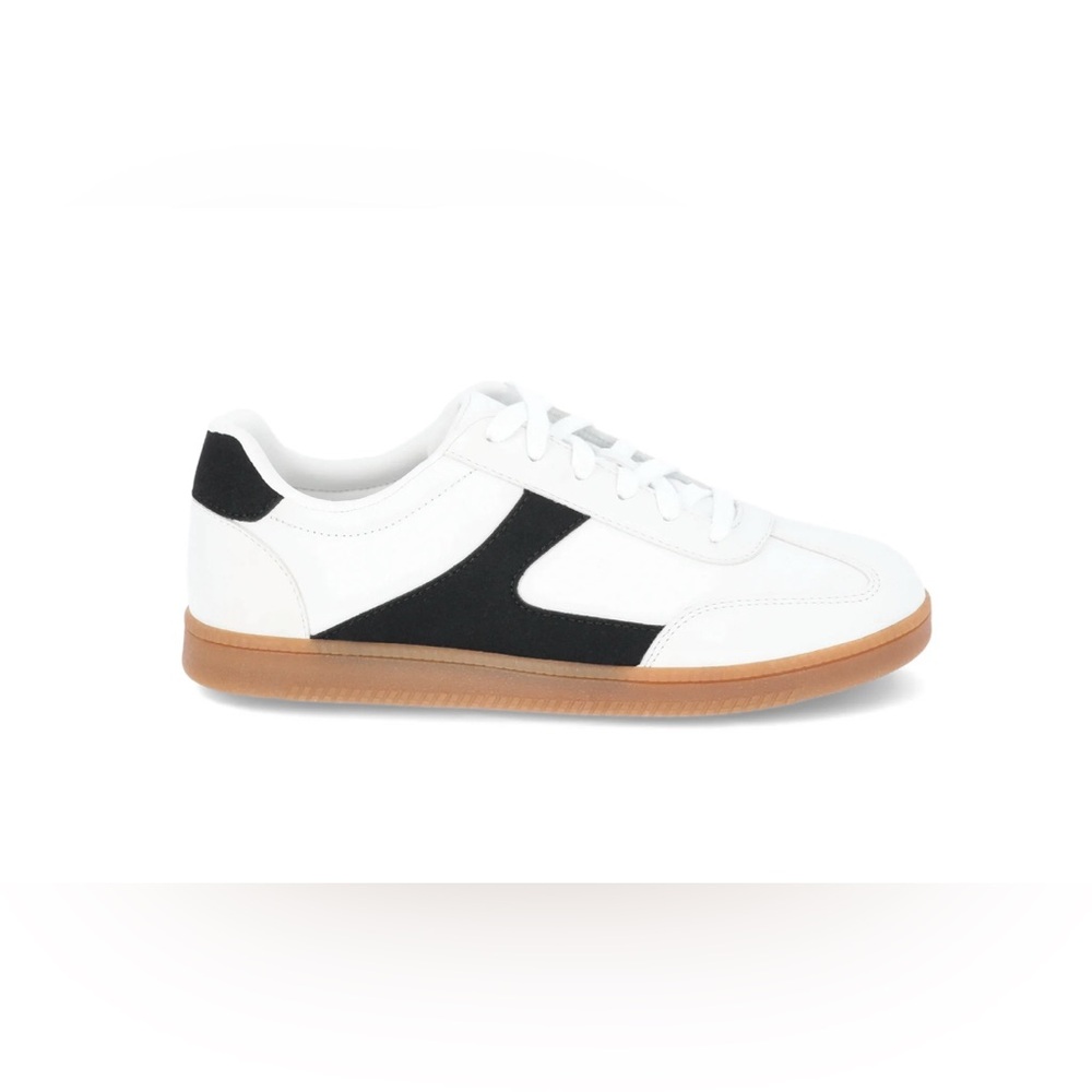 No Boundaries Women’s Lace Up Sport Sneakers, Wide Width
White and Black - Picture 5 of 5